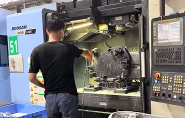 Pr&auml;zise CNC-Bearbeitung und KMG-Inspektion